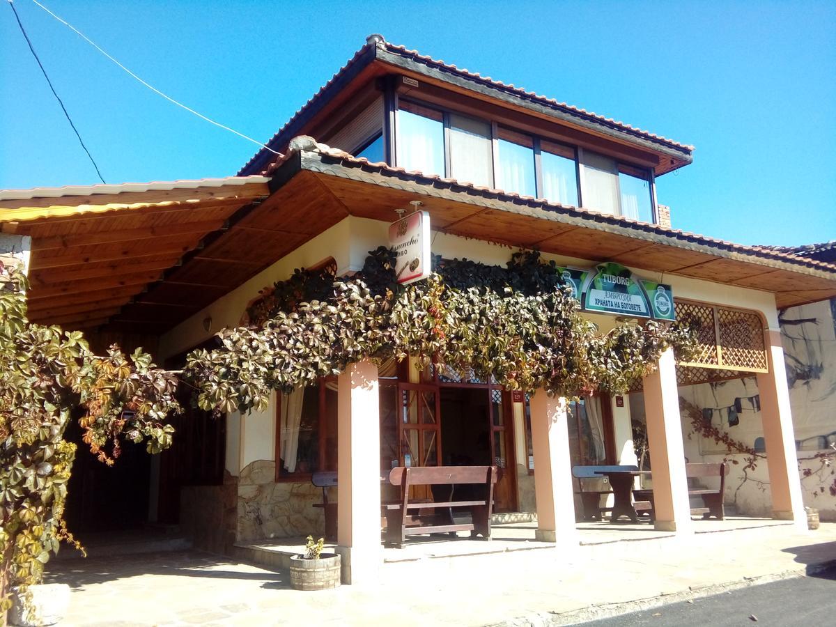 Guest House Ambrozia Kotel Exterior foto